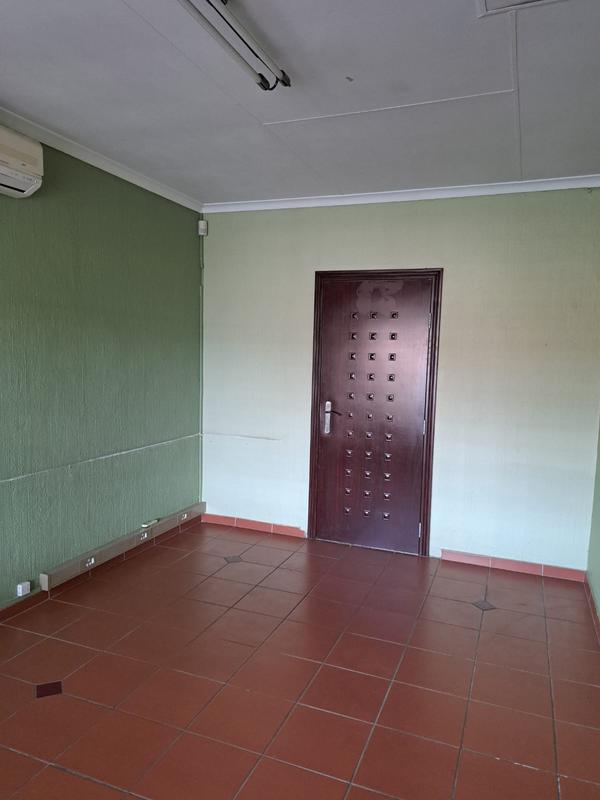 To Let 3 Bedroom Property for Rent in Ontdekkerspark Gauteng