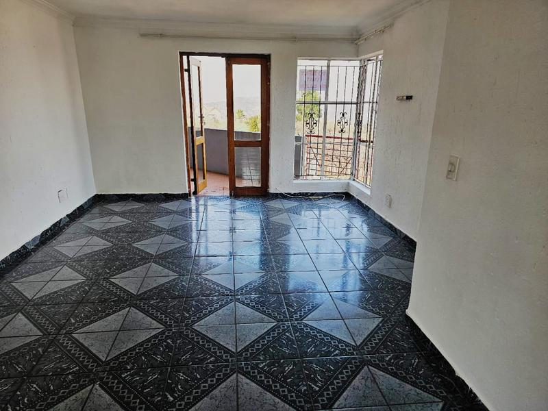 2 Bedroom Property for Sale in Ridgeway Gauteng