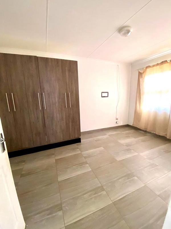 To Let 3 Bedroom Property for Rent in Azaadville Gardens Gauteng
