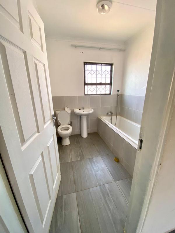 To Let 3 Bedroom Property for Rent in Azaadville Gardens Gauteng