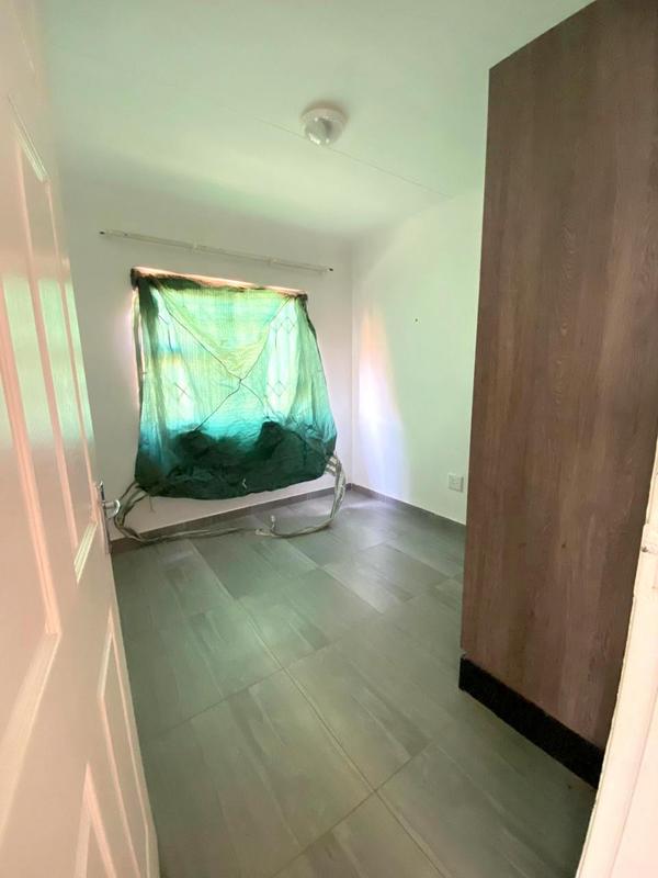 To Let 3 Bedroom Property for Rent in Azaadville Gardens Gauteng