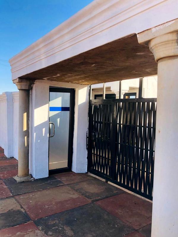 2 Bedroom Property for Sale in Bram Fischerville Gauteng