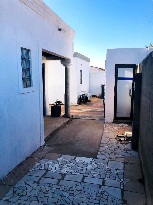 2 Bedroom Property for Sale in Bram Fischerville Gauteng
