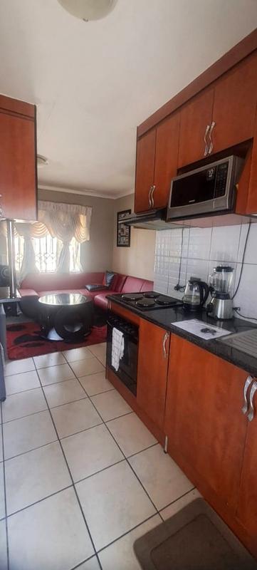 2 Bedroom Property for Sale in Fleurhof Gauteng