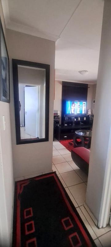2 Bedroom Property for Sale in Fleurhof Gauteng