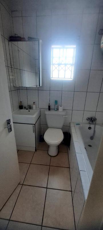 2 Bedroom Property for Sale in Fleurhof Gauteng