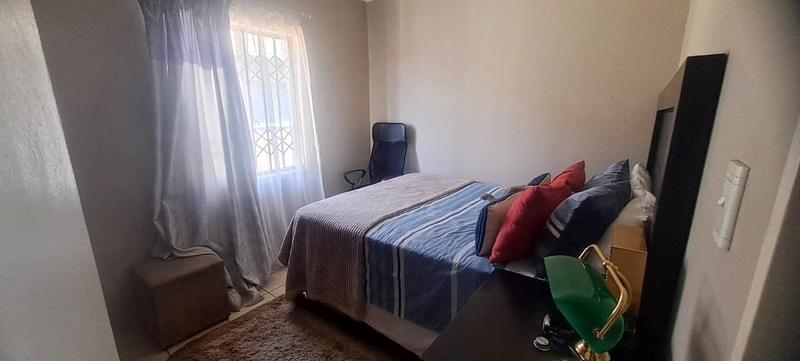 2 Bedroom Property for Sale in Fleurhof Gauteng