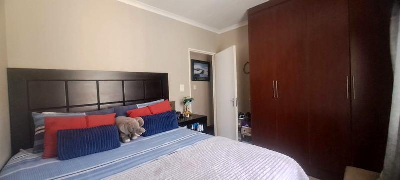 2 Bedroom Property for Sale in Fleurhof Gauteng