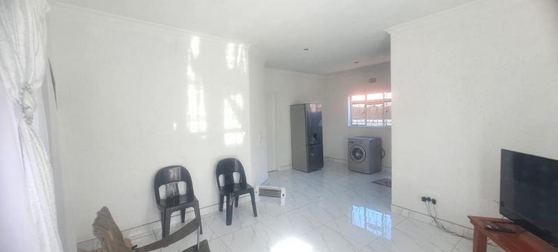 3 Bedroom Property for Sale in Protea North Gauteng