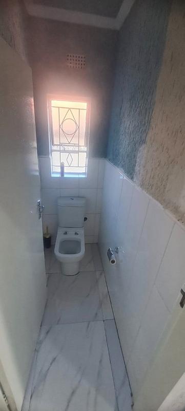 3 Bedroom Property for Sale in Protea North Gauteng