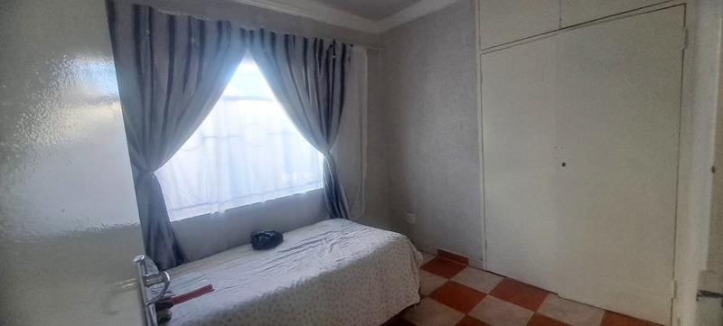 3 Bedroom Property for Sale in Protea North Gauteng