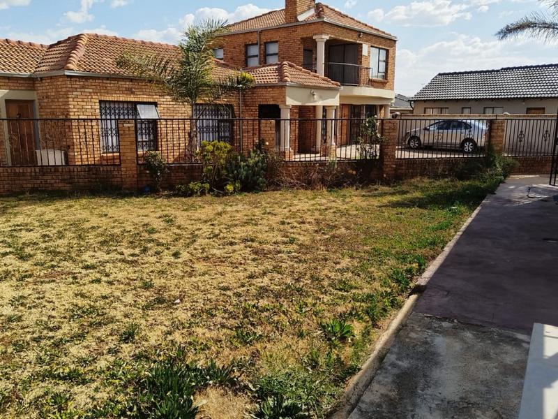 2 Bedroom Property for Sale in Vosloorus Gauteng