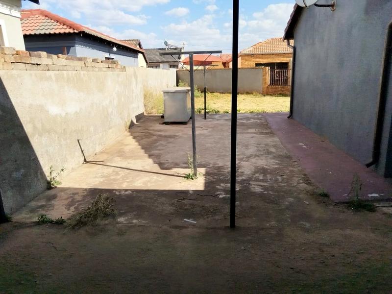 2 Bedroom Property for Sale in Vosloorus Gauteng