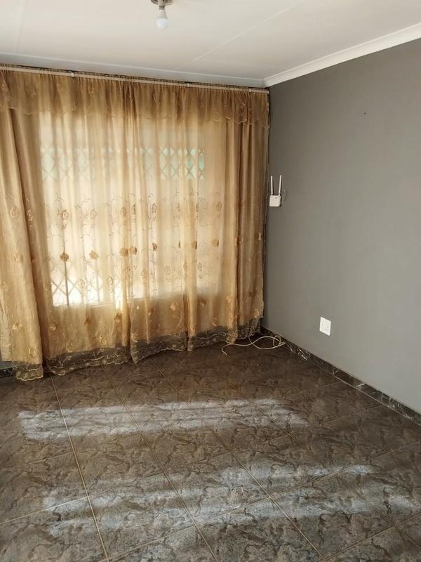 2 Bedroom Property for Sale in Vosloorus Gauteng