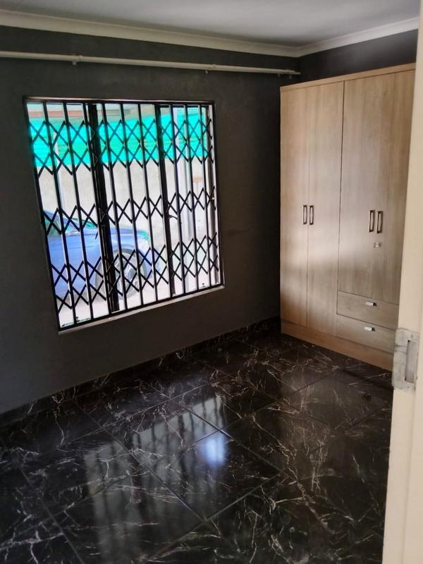 2 Bedroom Property for Sale in Vosloorus Gauteng
