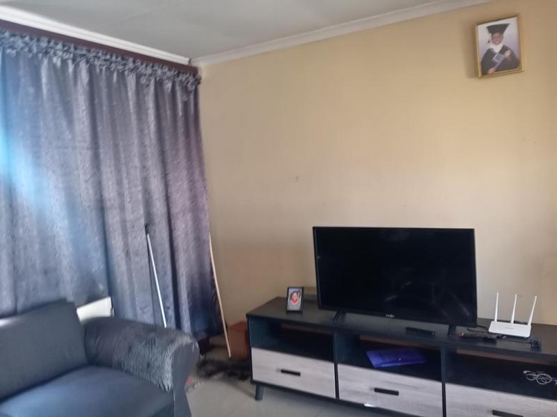 2 Bedroom Property for Sale in Windmill Park Gauteng