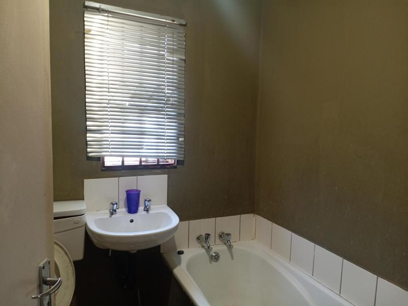 2 Bedroom Property for Sale in Windmill Park Gauteng