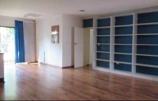7 Bedroom Property for Sale in Oaklands Gauteng