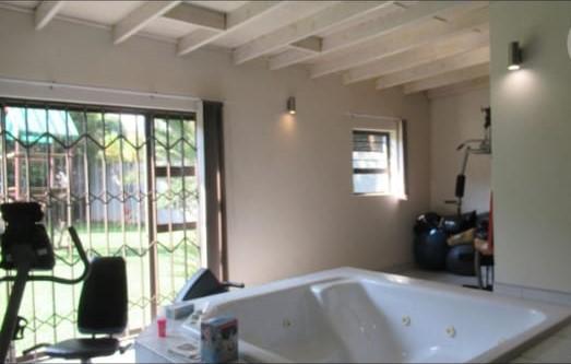 7 Bedroom Property for Sale in Oaklands Gauteng