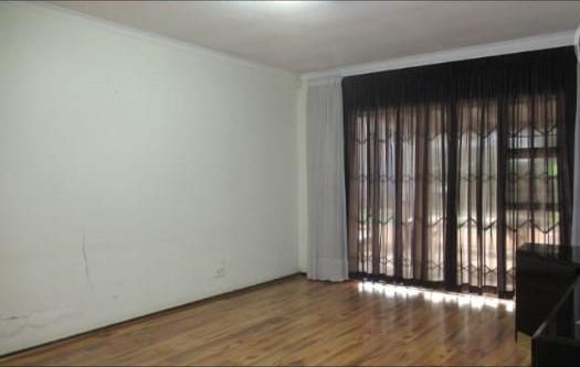 7 Bedroom Property for Sale in Oaklands Gauteng
