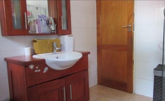 7 Bedroom Property for Sale in Oaklands Gauteng