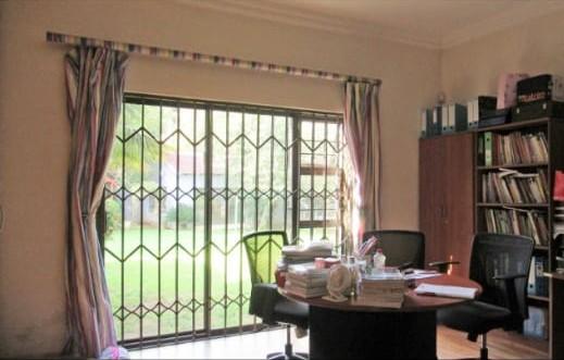 7 Bedroom Property for Sale in Oaklands Gauteng