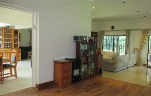 7 Bedroom Property for Sale in Oaklands Gauteng