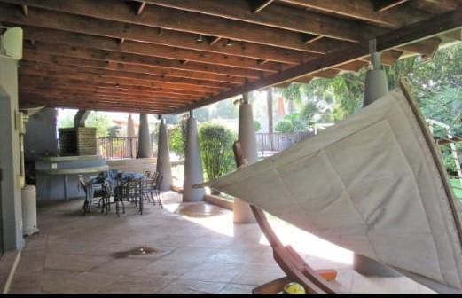 7 Bedroom Property for Sale in Oaklands Gauteng