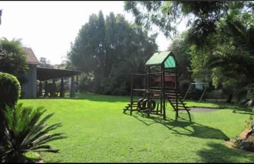 7 Bedroom Property for Sale in Oaklands Gauteng