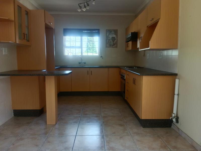 To Let 2 Bedroom Property for Rent in Mondeor Gauteng