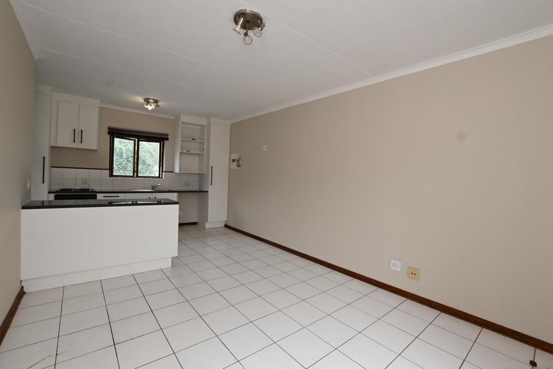 To Let 1 Bedroom Property for Rent in Sandown Gauteng