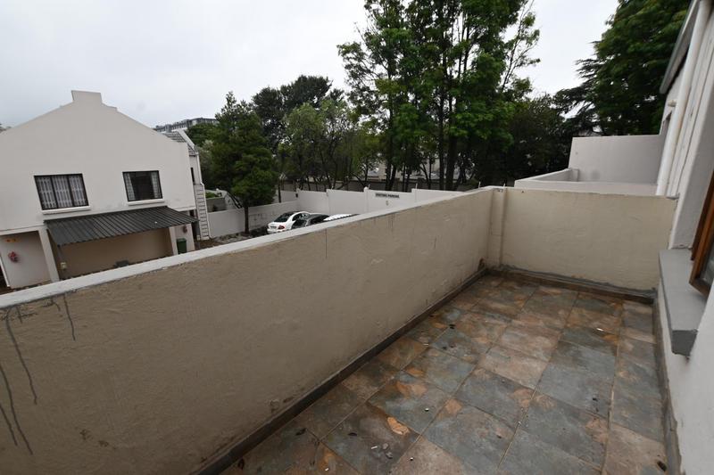 To Let 1 Bedroom Property for Rent in Sandown Gauteng