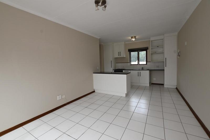 To Let 1 Bedroom Property for Rent in Sandown Gauteng