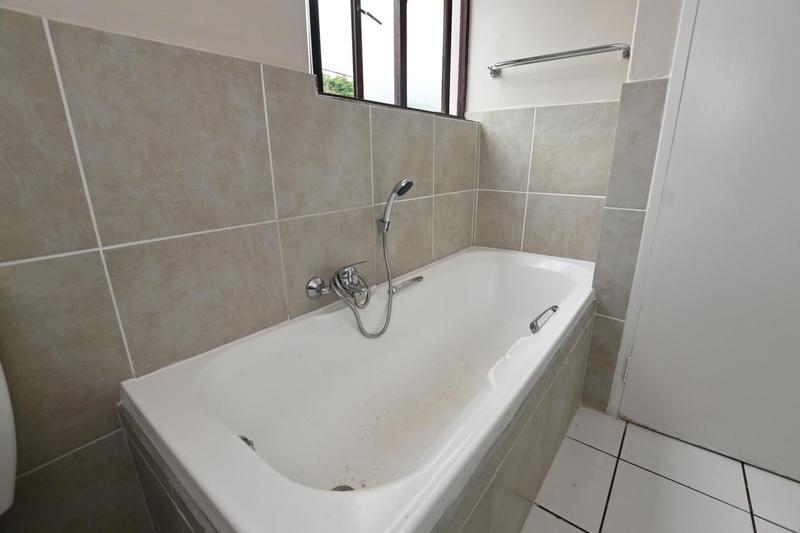 To Let 1 Bedroom Property for Rent in Sandown Gauteng