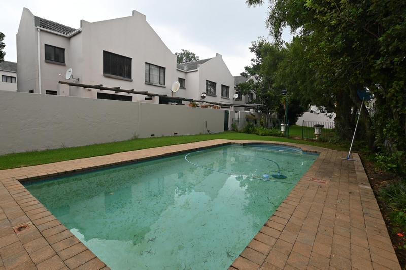 To Let 1 Bedroom Property for Rent in Sandown Gauteng