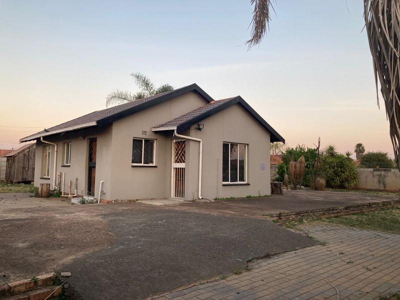 2 Bedroom Property for Sale in Dawn Park Gauteng