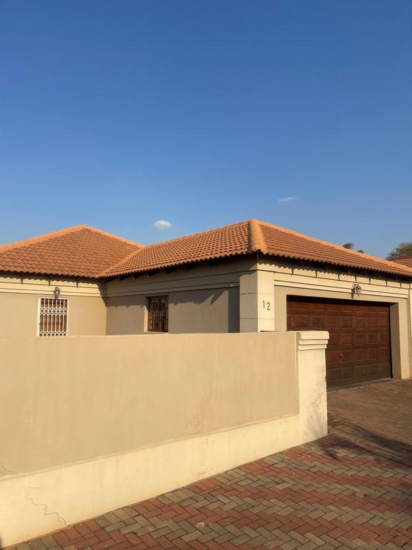 3 Bedroom Property for Sale in Heatherview Gauteng
