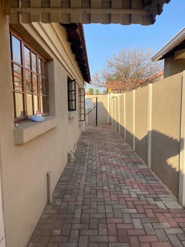 3 Bedroom Property for Sale in Heatherview Gauteng