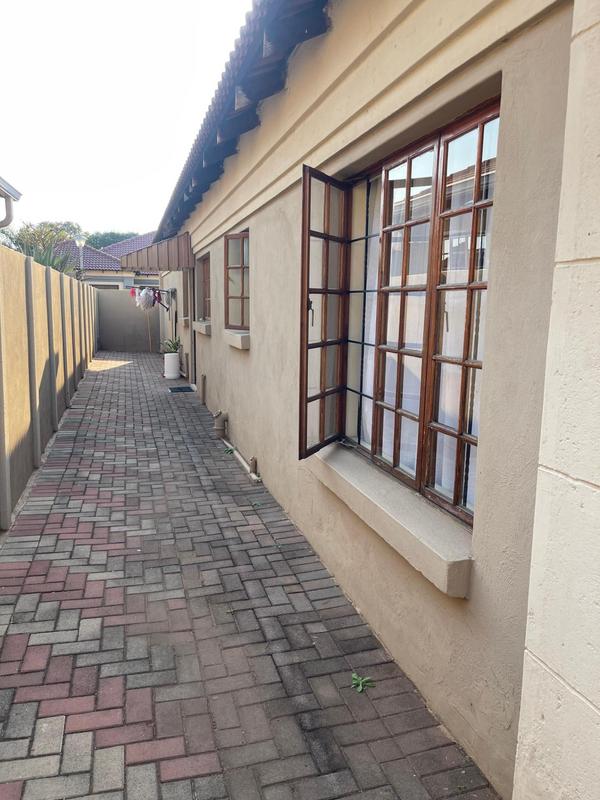 3 Bedroom Property for Sale in Heatherview Gauteng