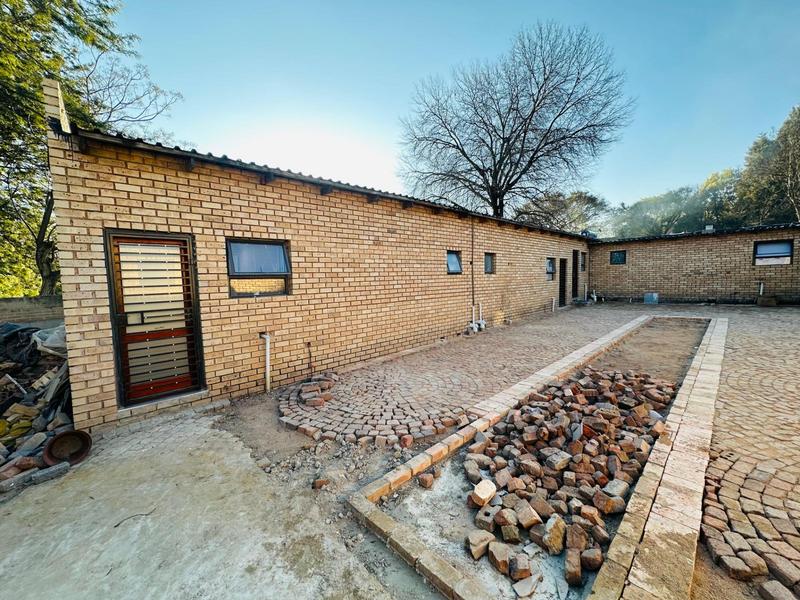 14 Bedroom Property for Sale in Lombardy East Gauteng