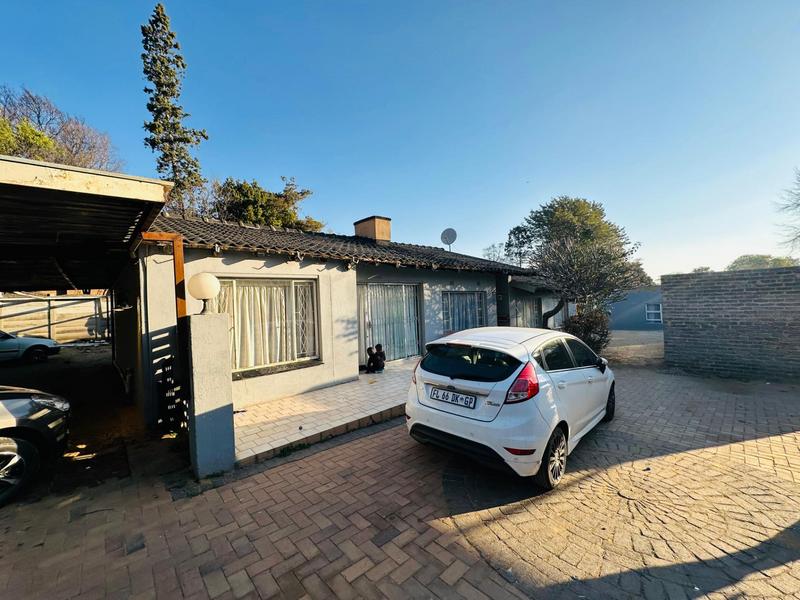 14 Bedroom Property for Sale in Lombardy East Gauteng