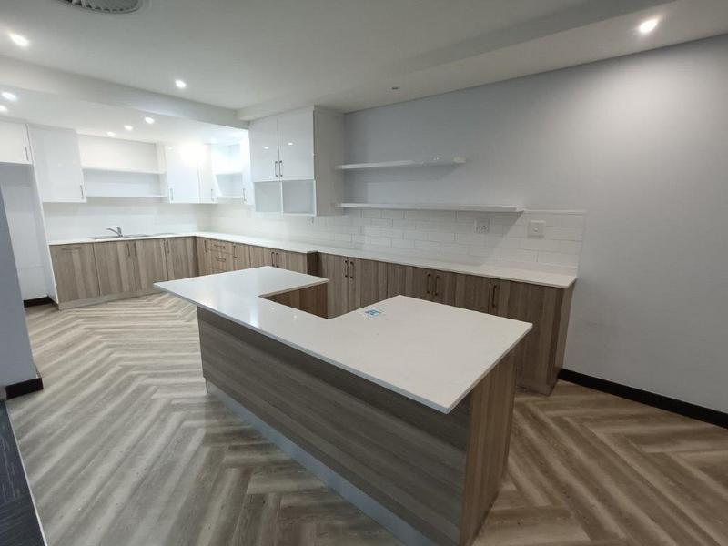 To Let commercial Property for Rent in Strubensvallei Gauteng