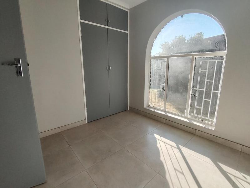 To Let 3 Bedroom Property for Rent in Wierda Park Gauteng