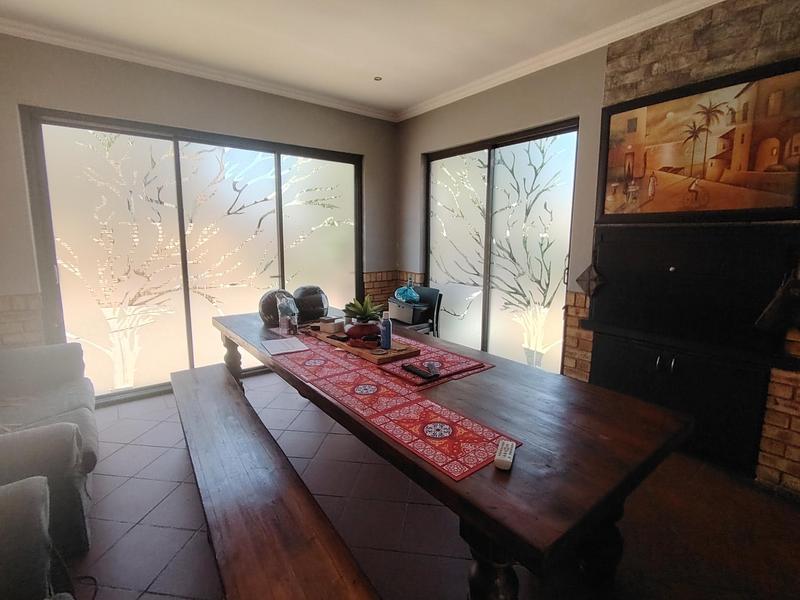 To Let 3 Bedroom Property for Rent in Amberfield Manor Gauteng
