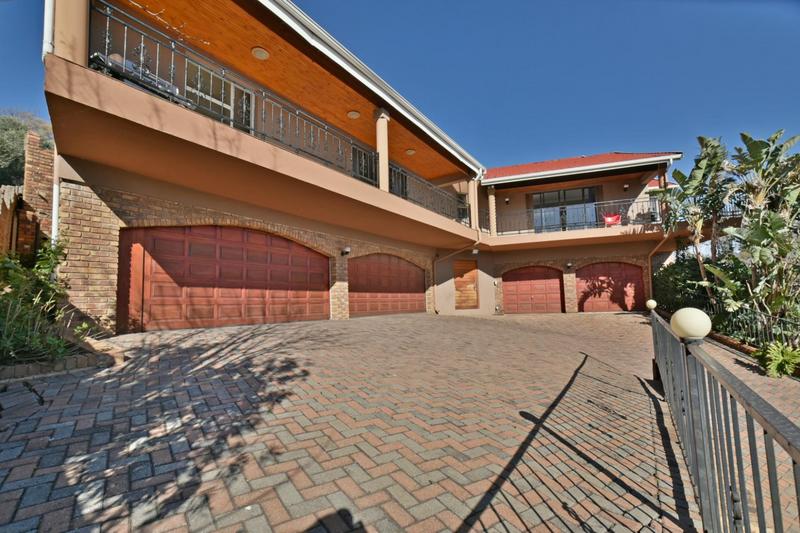 4 Bedroom Property for Sale in Mulbarton Gauteng
