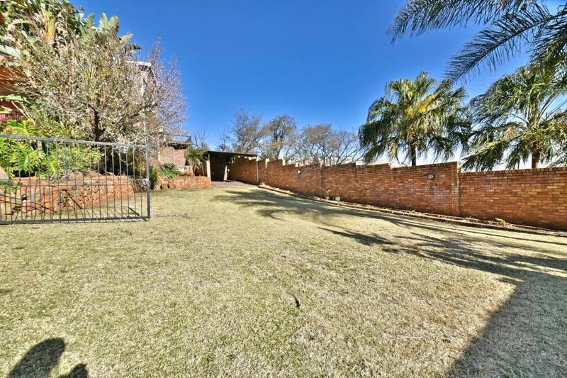 4 Bedroom Property for Sale in Mulbarton Gauteng