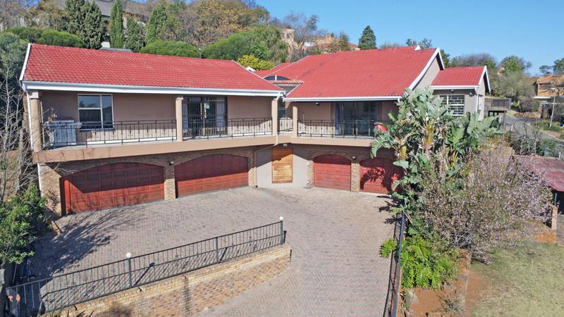 4 Bedroom Property for Sale in Mulbarton Gauteng