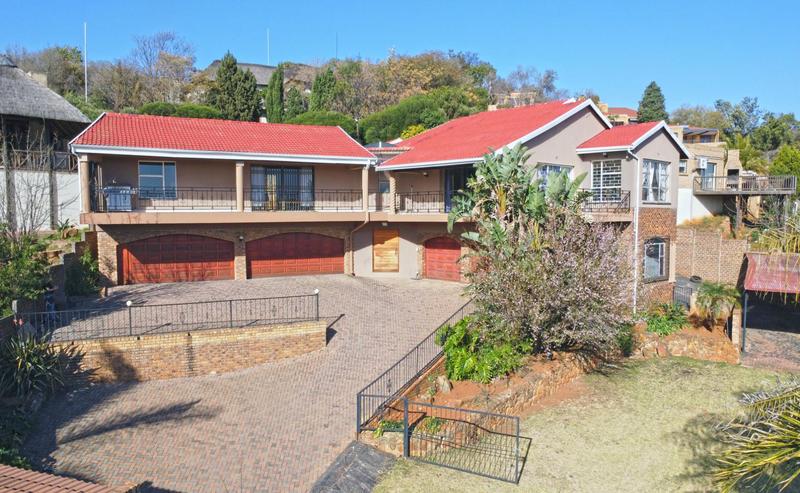 4 Bedroom Property for Sale in Mulbarton Gauteng