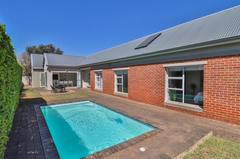3 Bedroom Property for Sale in Midstream Ridge Gauteng
