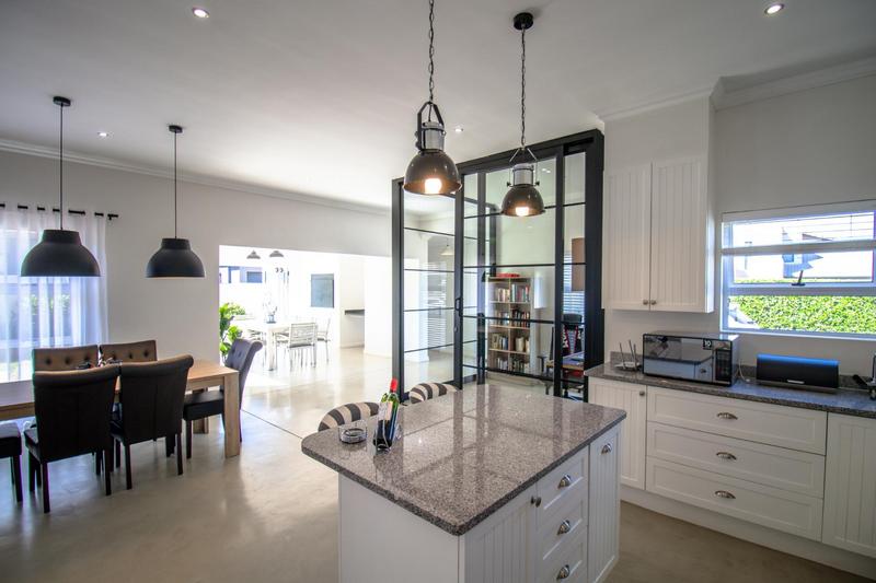 3 Bedroom Property for Sale in Midstream Ridge Gauteng